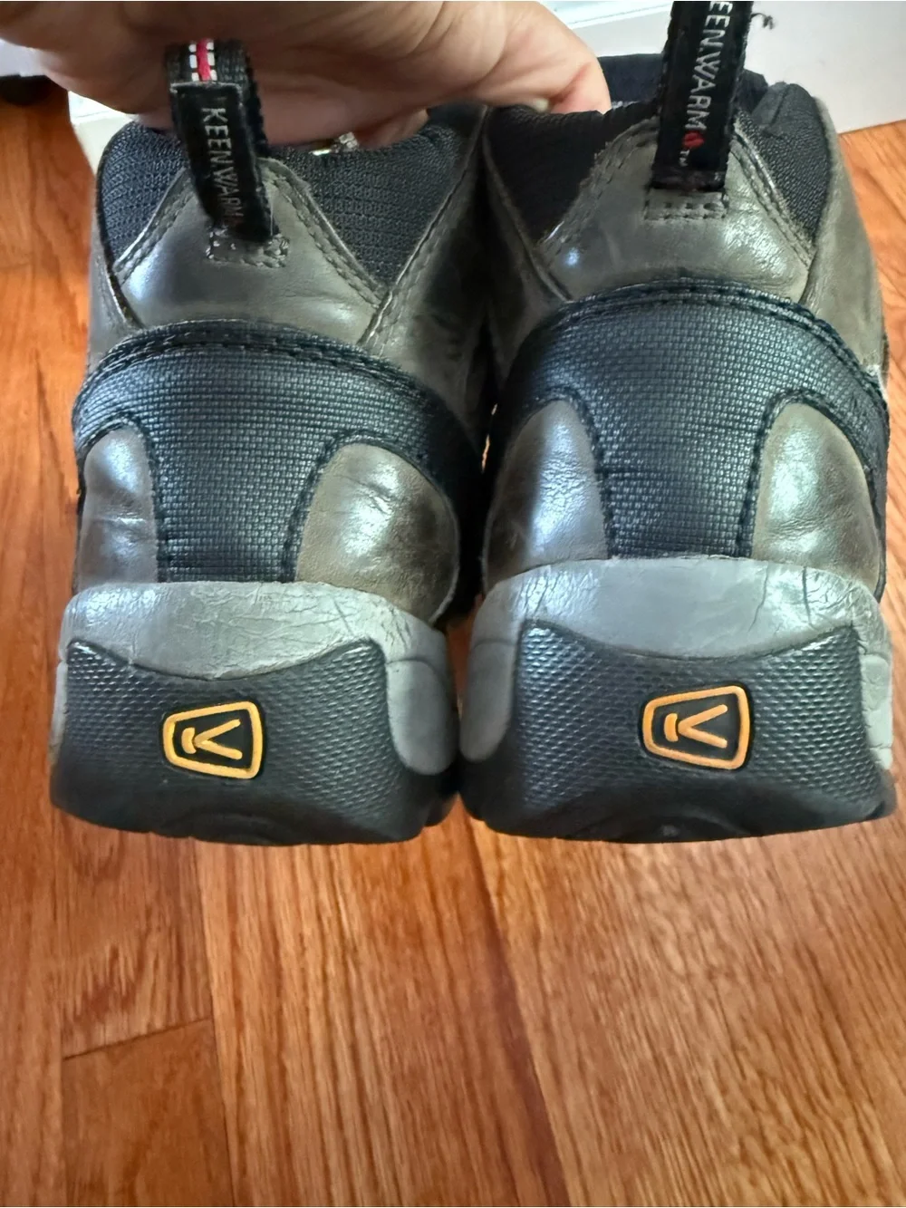 Keen Revel hiking boots Men’s Size 10